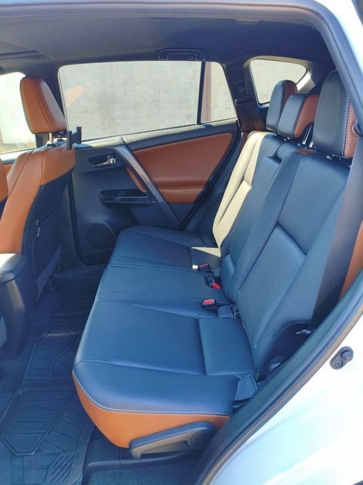 Продам Автомобіль RAV 4 SE