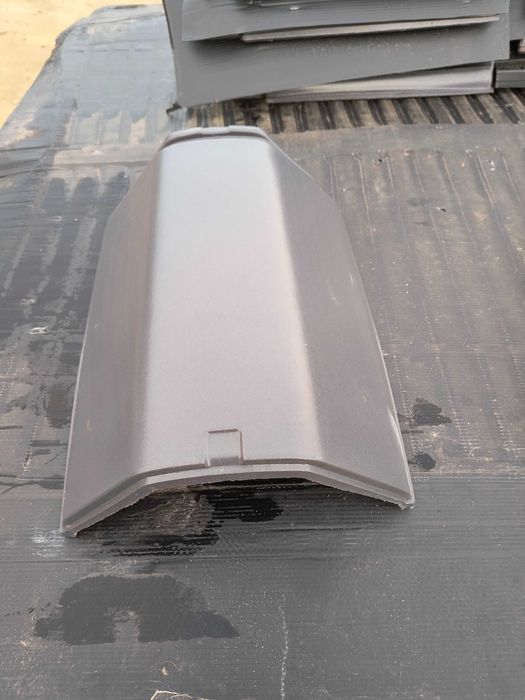 Dachówka ceramiczna płaska i Gąsiory Roben Bergamo Platinium Glazura