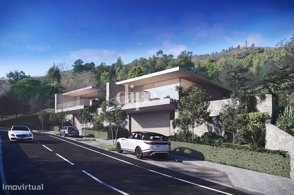 Terreno com 608 m2 na encosta da Penha