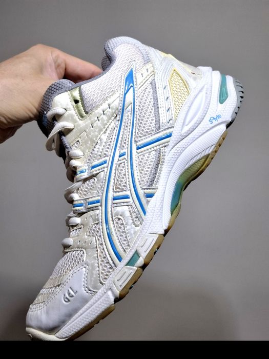 Asics Gel Beyond 39,5 buty sportowe  halówki koszykówki siatkówki