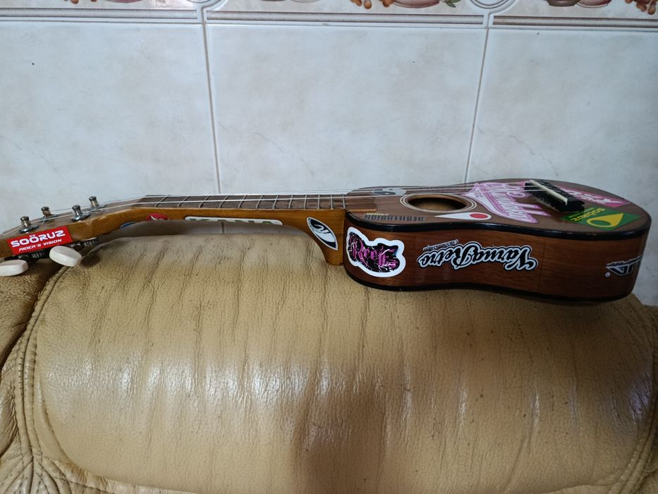 Cavaquinho em bom estado