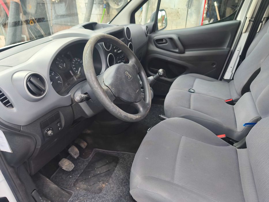 Peugeot partner 3lugares