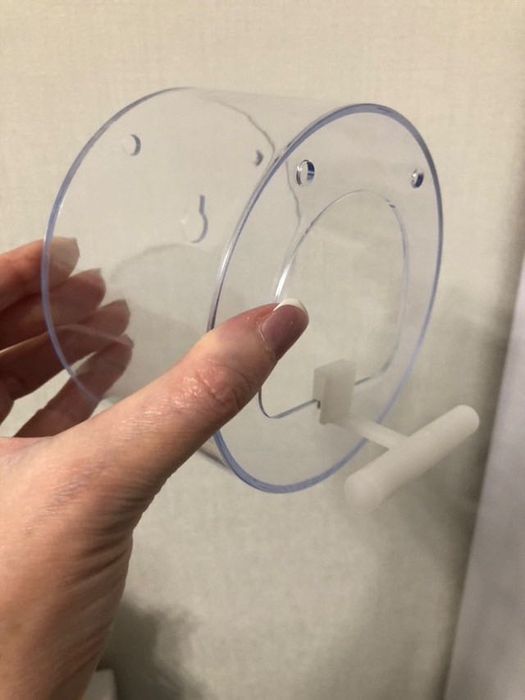 Годівничка для птахів на вікно, кормушка на окно на присосках.