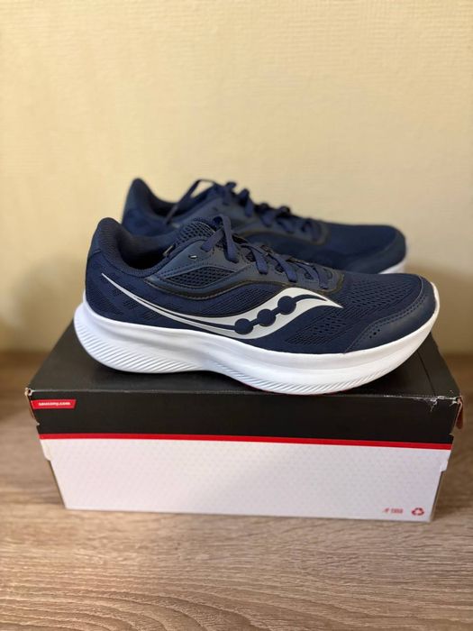 Новые ОРИГИНАЛ  оригінал кроссовки кросівки Saucony Cohesion 18