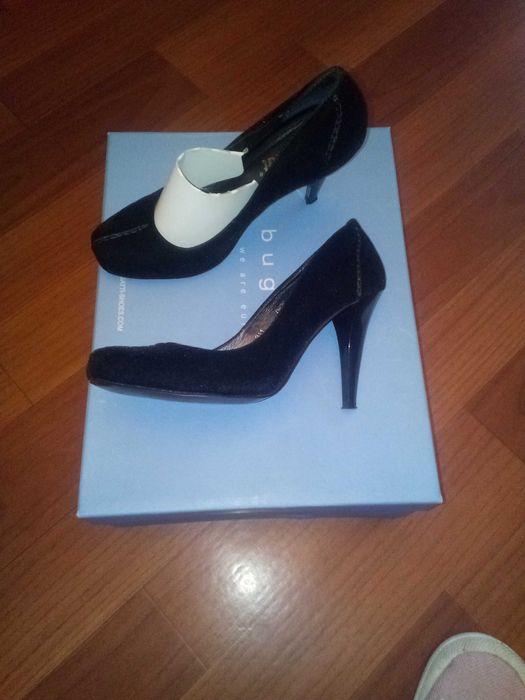 Туфли замшевые, чёрные, р.39. Фирма Wildcat.