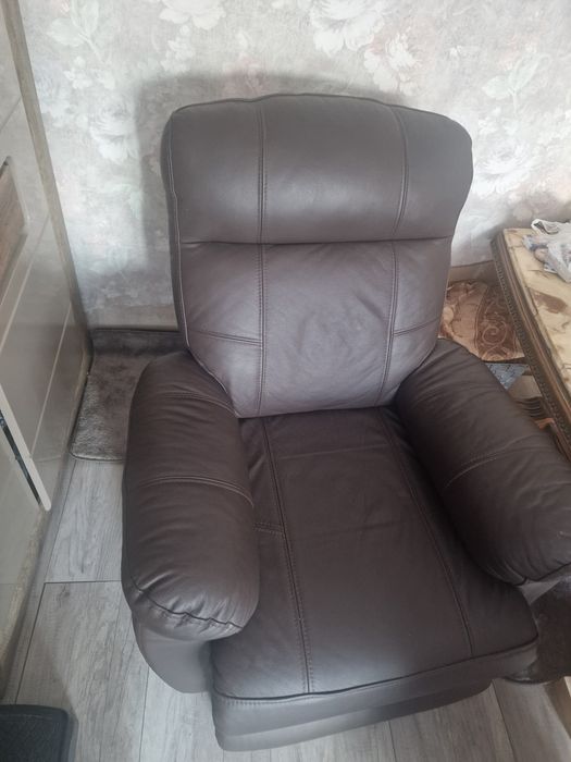 Sprzedam skorzane fotele