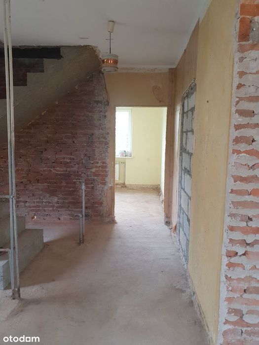 Sprzedam dom ,Kanalizacja miejska, Idealna lokalizacja,  ul :Reja