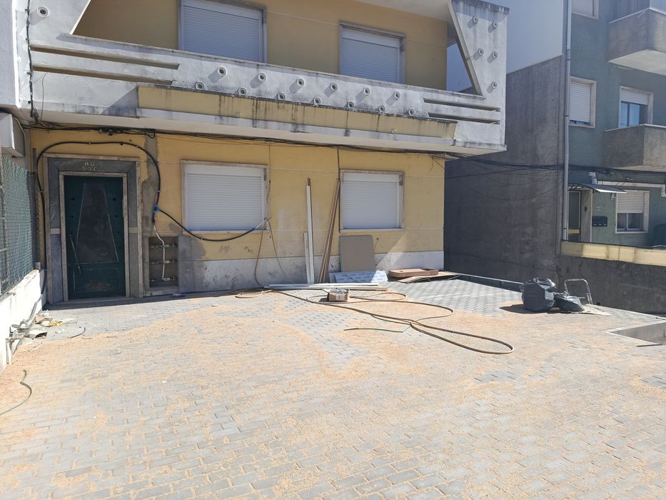 Fantásticos quartos, Casal do Marco Seixal  3 min a pé da estação do Fogueteiro