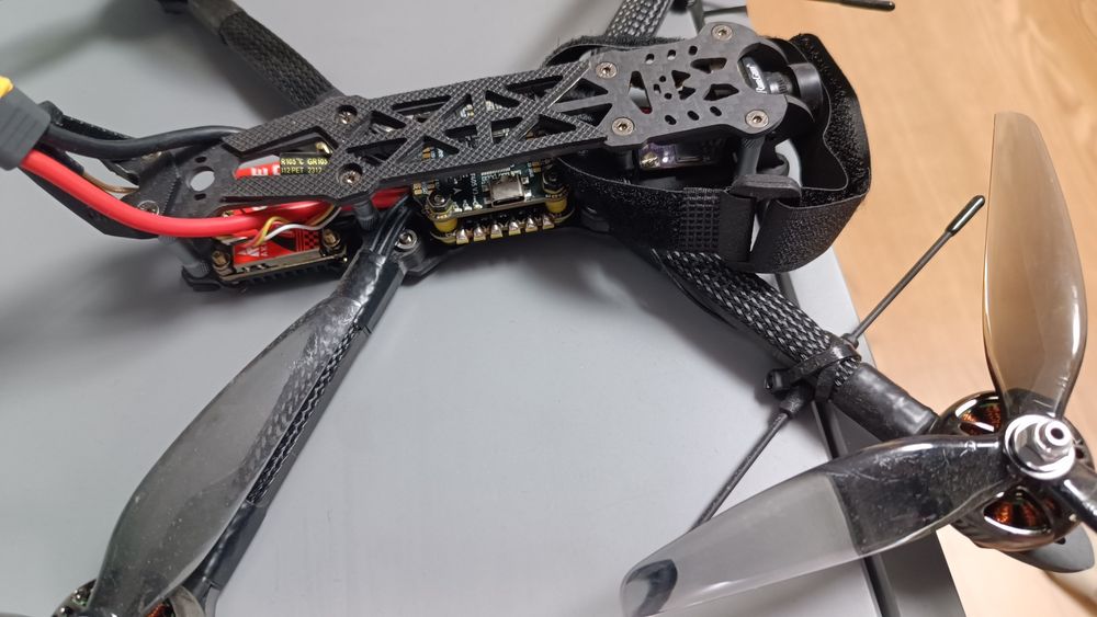 FPV 7  новый высылаю 5.8