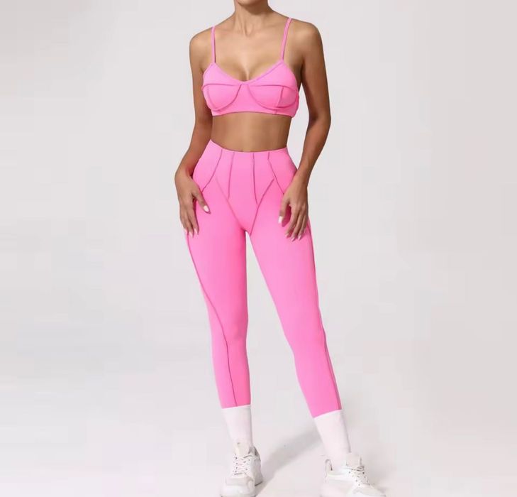 Комплект спортивний