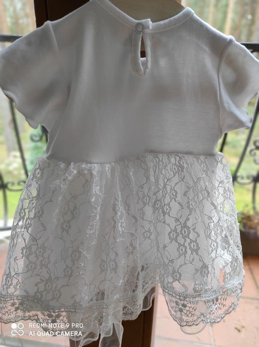 Biała sukienka na chrzest koronkowa 62/68