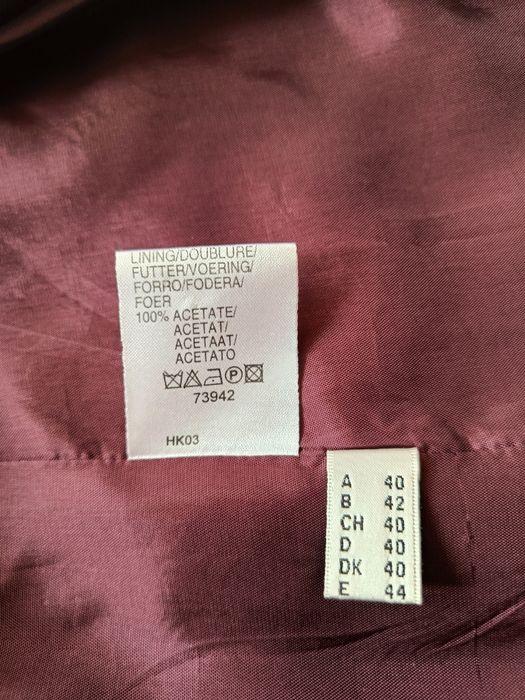 Garsonka damska ze spódnicą