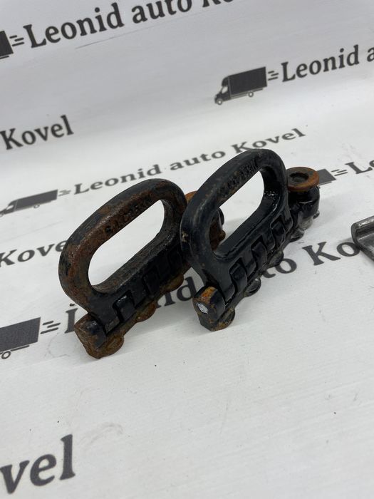 Кріплення товару в будці, кузові Renault Master 3