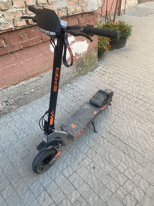 Продам самокат куго г2