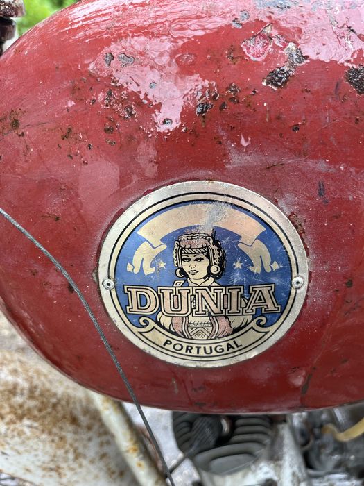 Sachs Dunia Nagociavel