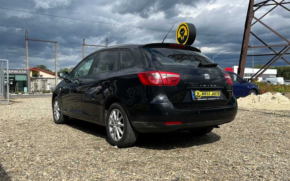 Seat Ibiza 2011 року