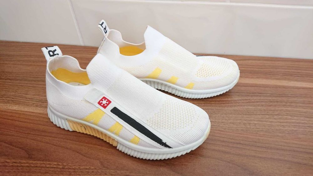 Sportowe buty damskie sneakersy 37
