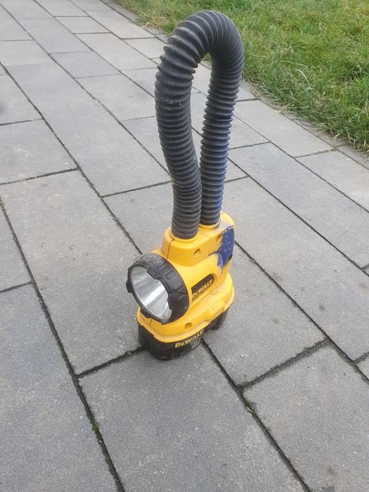 Lampka Dewalt Bateria Wysyłka
