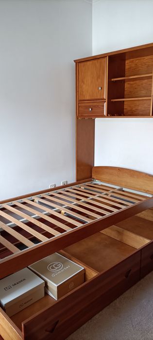 Conjunto de móveis de quarto solteiro