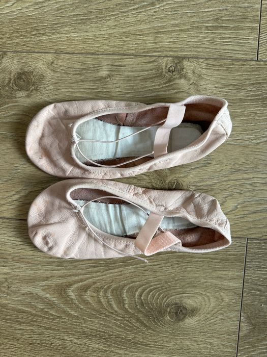 Colegio MonteMaior | Uniforme dança CIMM (bolero 8A) + sapatilhas T36