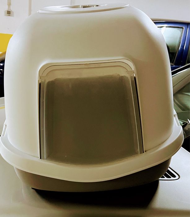 Caixa de areia fechada para gato – Como nova