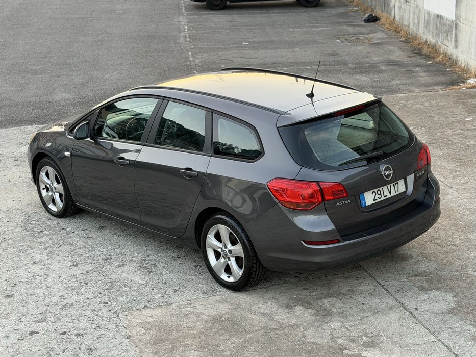 Opel Astra 1.3 CDTI | 2011 | 240 000 KM | Financiamento Disponivel