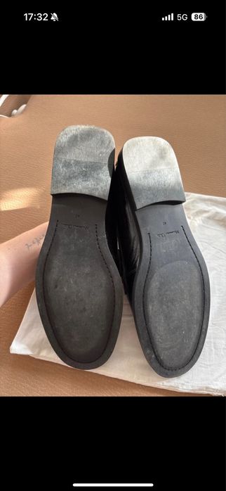Mocassins feminino em pele da Massimo Dutti