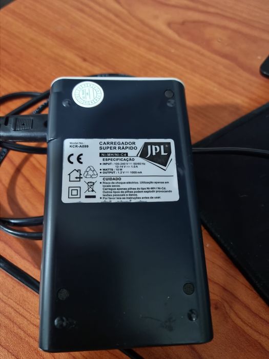 Carregador de pilhas