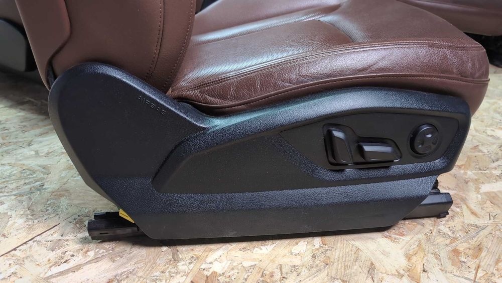 Комплект сидінь з Audi Q7 2018 (4M) Prestige Кросовер