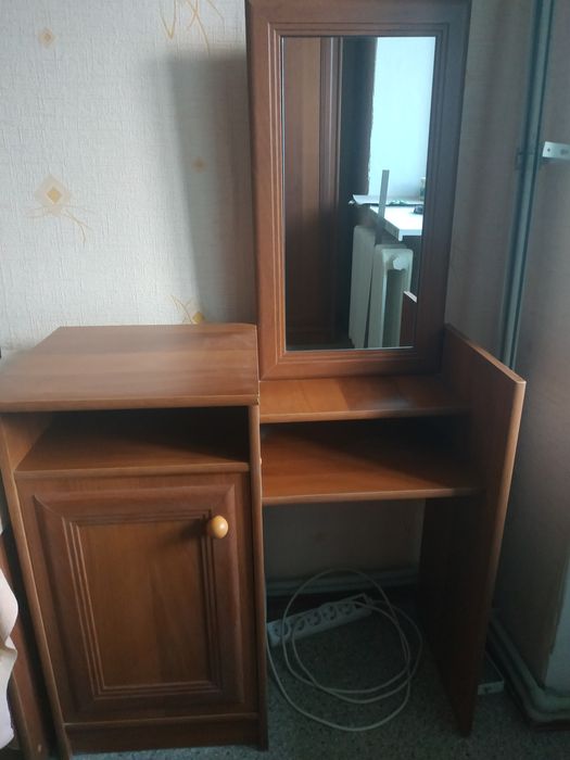 Туалетный столик