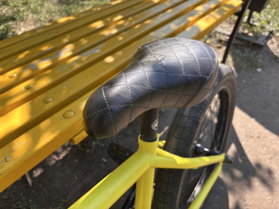 Bmx kench yellow