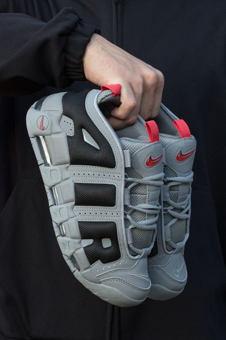 Nike Air More Uptempo Low Grey Black Red