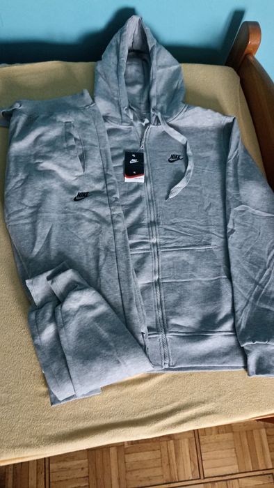 Męskie ocieplane dresy. Od M do XXL