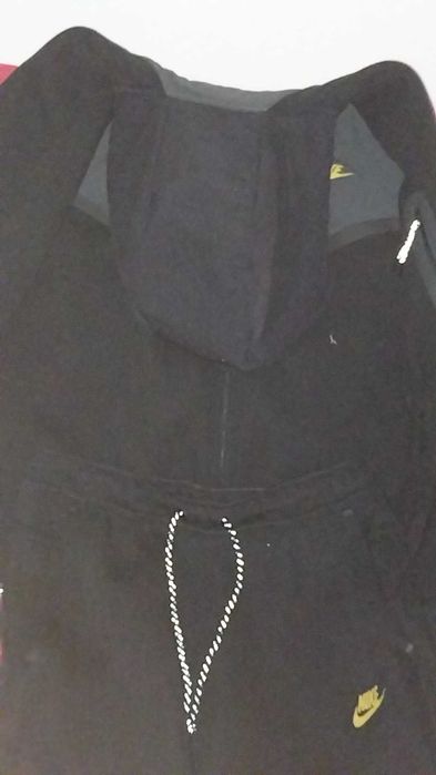 Nike tech preto cinzento