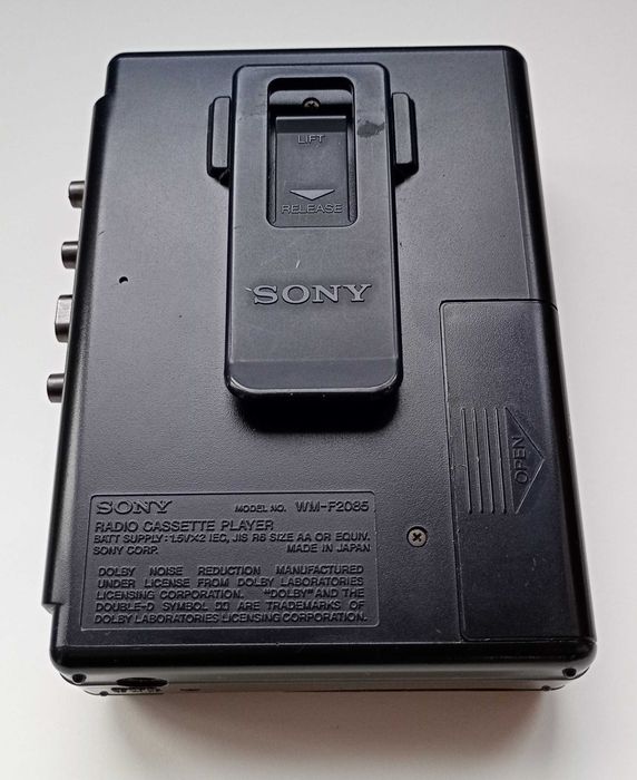 Аудіоплеєр Sony Walkman WM-F2085