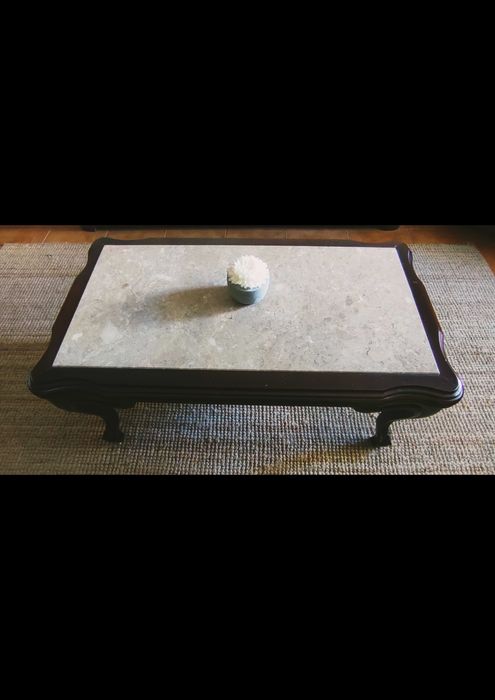 Sofás Pele & Mesa Mármore