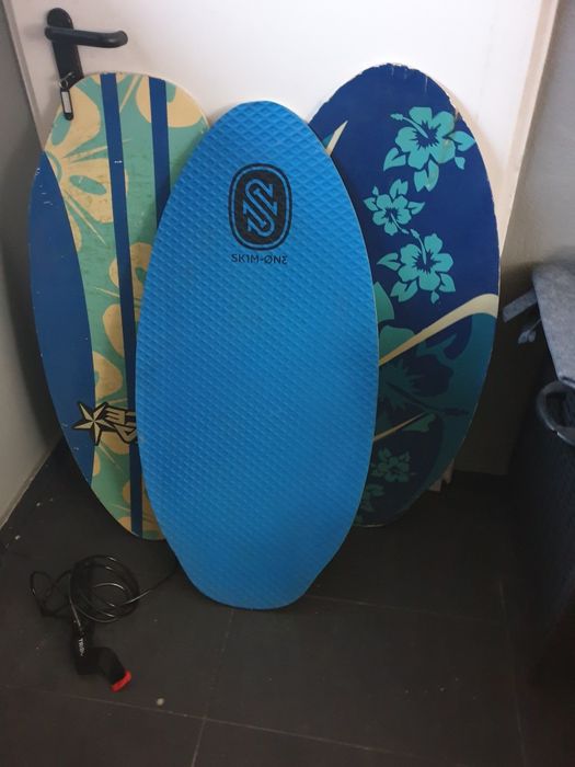 Três pranchas de skiming board63824727561603120