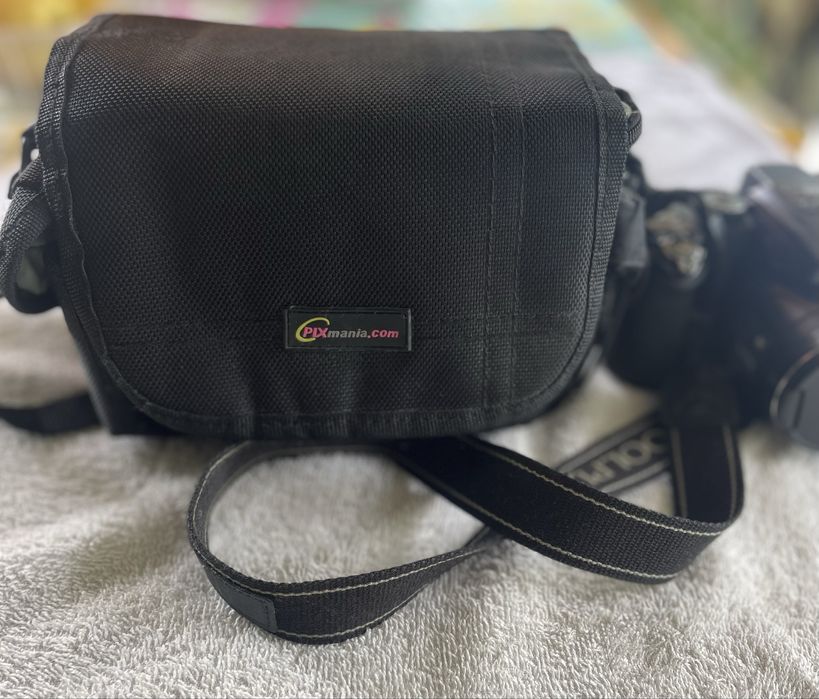 Vendo maquina fotografica NiKON COOLPIX P500