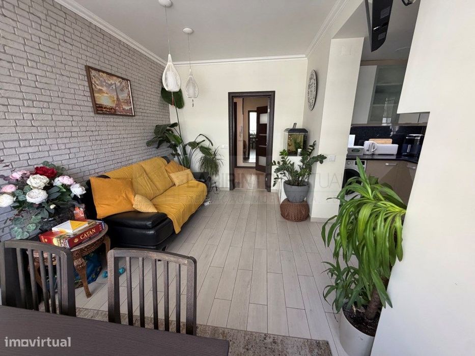 Apartamento T2 em Excelente Estado no Olival Basto, Odivelas - A su...