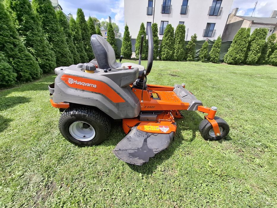 Husqvarna Z242F 2020r