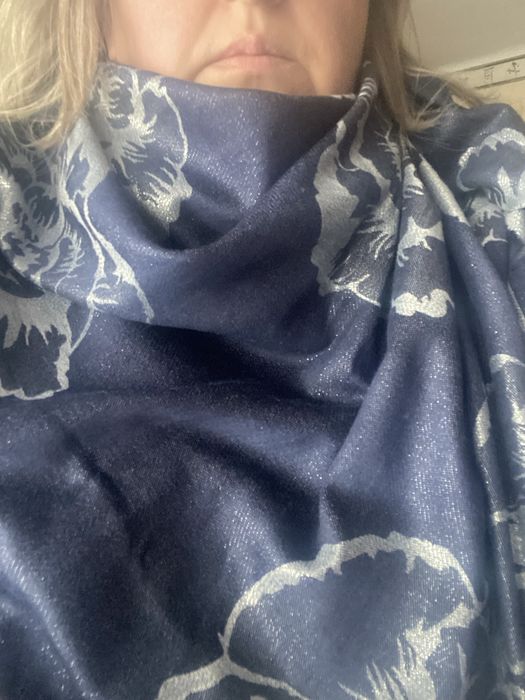 Chusta pod szyję, szal