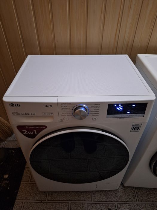 Прально-сушильна машина  з Європи LG  2 в1
Тип: Прально-с