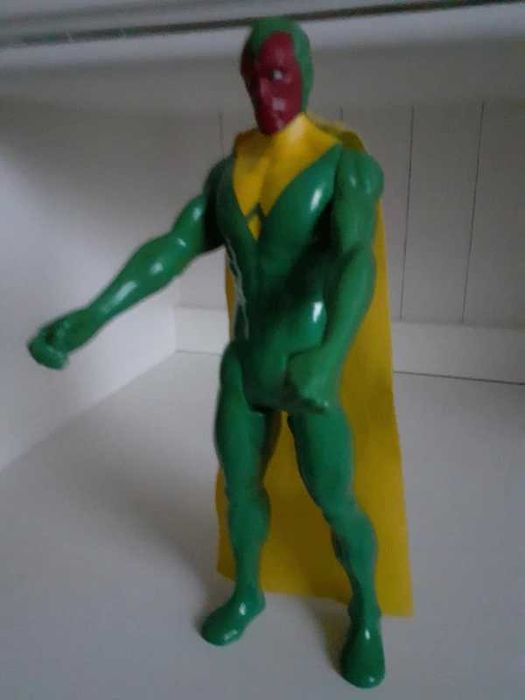 Figurka ruchoma Marvel Vision marki Hasbro Avengers