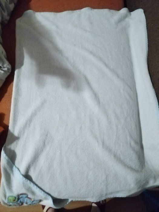 Sprzedam ręcznik do kąpieli dla niemowląt