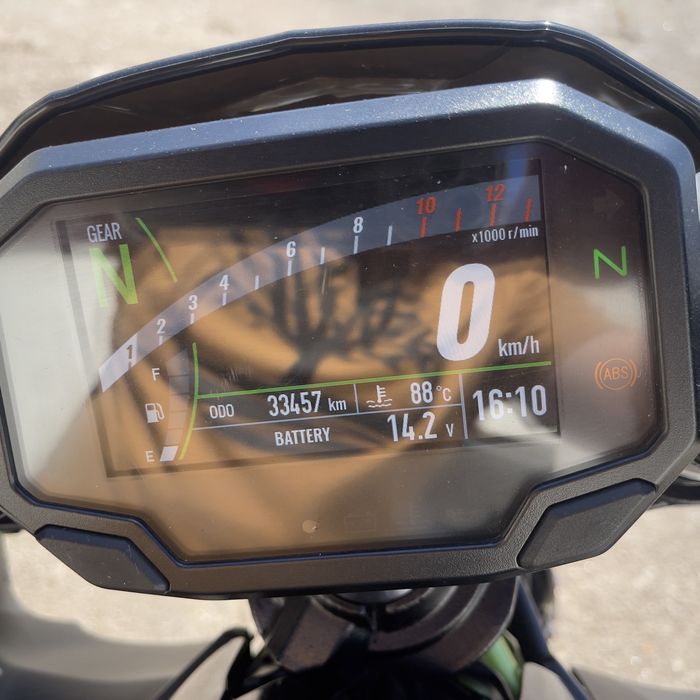 Kawasaki     Z650