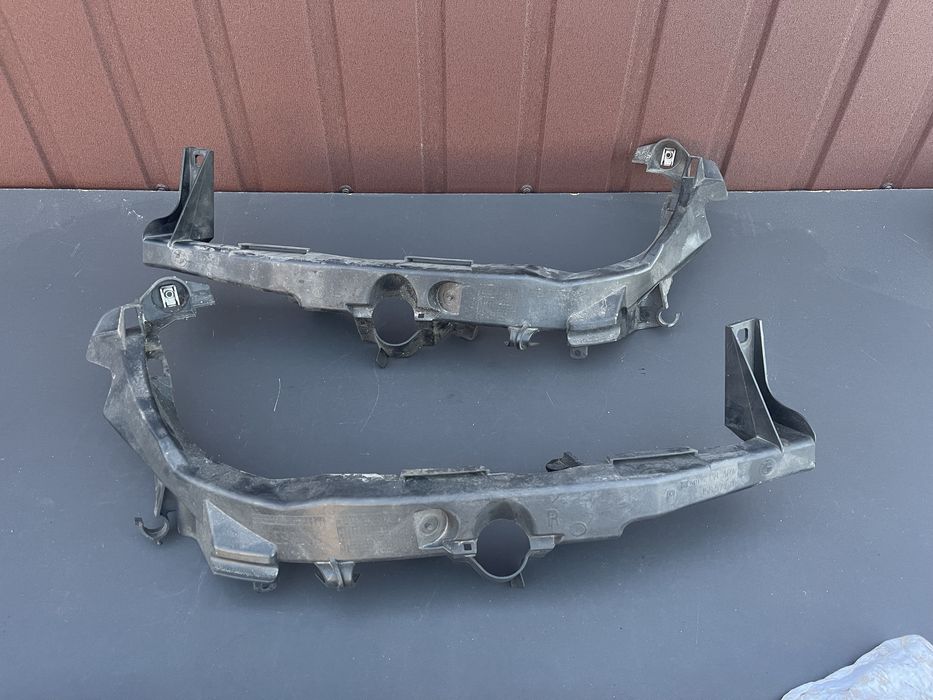 BMW E90 E91 ślizg lampy przedni lewy prawy uchwyt mocowanie lampy ORYGINAŁ