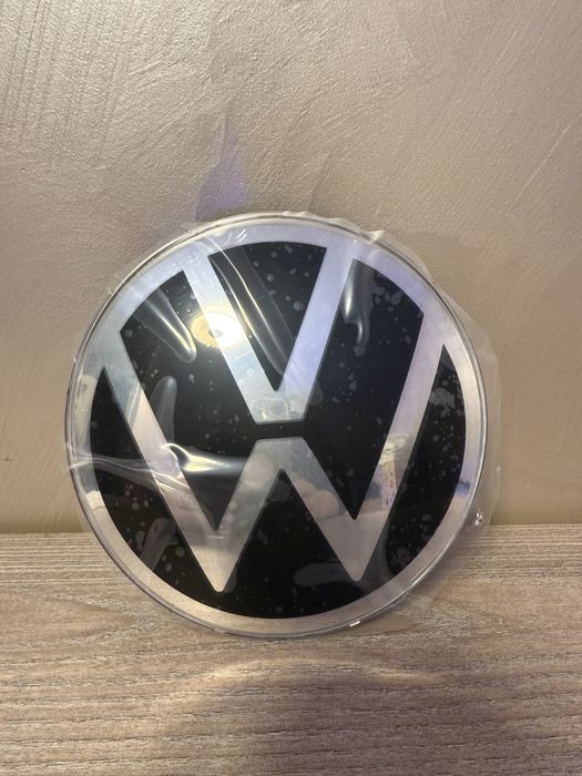 Емблема Volkswagen Passat Volkswagen Tiguan Фольксваген 3G0853601.A  5NA853601  5NA853601M