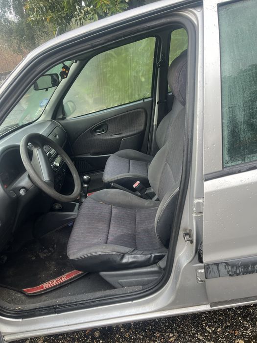 Citroen saxo 1.5 D 5.lug Ano 1999