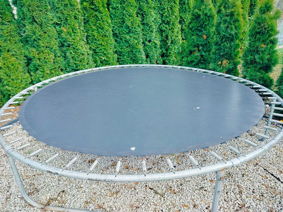 Trampolina ogrodowa