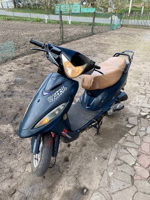 Продам скутер 80 кубів